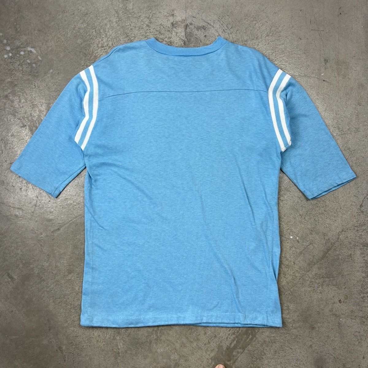 Vintage 1990s UCLA Raglan Top Size US L / EU 52-54 / 3 - 15 Thumbnail