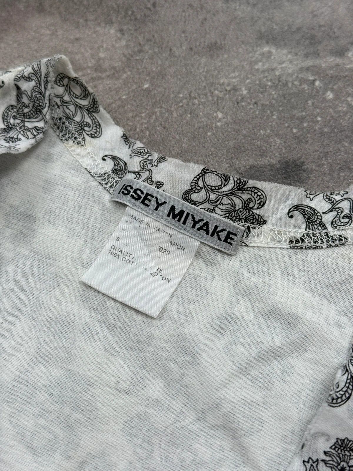 Issey Miyake Issey Miyake t-shirt vintage archive Japan street wear 2000s Size XS / US 0-2 / IT 36-38 - 5 Thumbnail