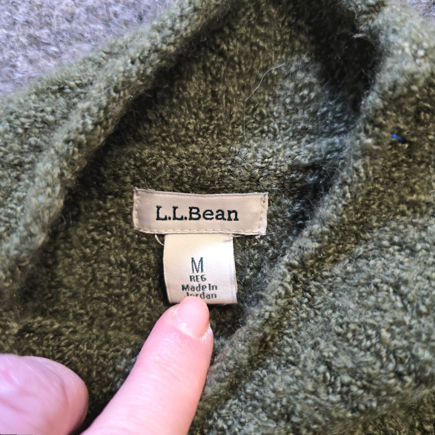 Vintage LL Bean Sweater Womens Size Medium Green Wool Blend Funnelneck Casual Pullover Regular Knit Long Sleeve Vintage No Womens Size M / US 6-8 / IT 42-44 - 4 Thumbnail