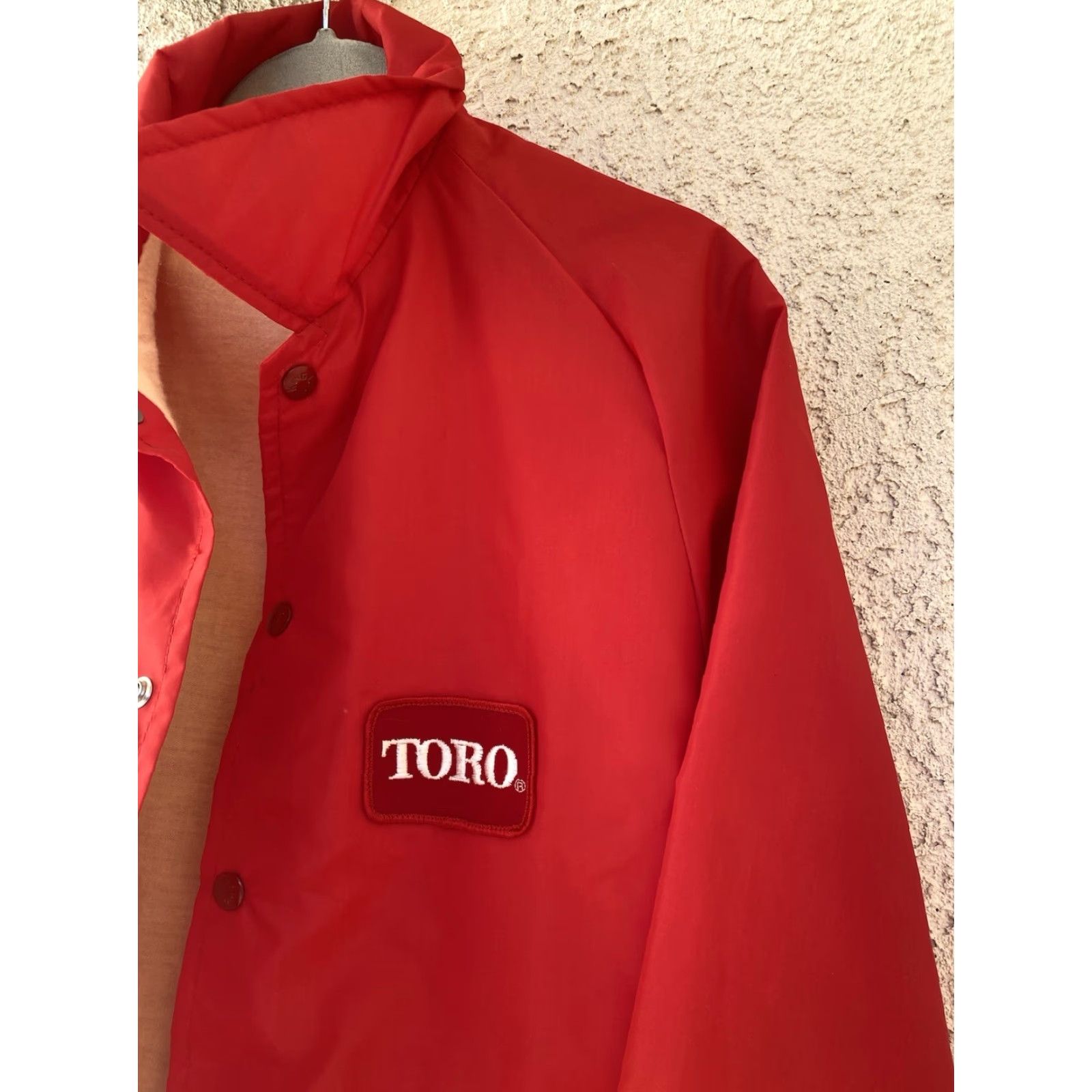 Vintage VINTAGE TORO King Louie Pro Fit Work Jacket USA Made Red 44 L Snap Front Union-Made Men Jacket Size US L / EU 52-54 / 3 - 7 Thumbnail