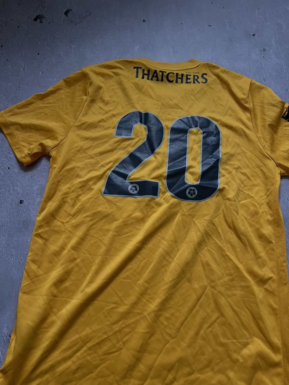Nike Torquay United 2019-20 Nike t-shirt football jersey sz L #20 Size US L / EU 52-54 / 3 - 7 Thumbnail