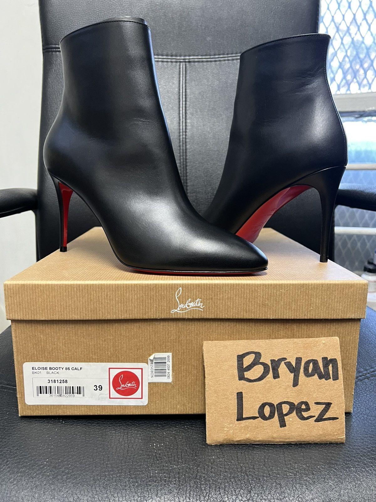 Christian Louboutin Christian Louboutin Size 39 Eloise Booty 85 Calf BLACK Size US 9 / IT 39 - 1 Thumbnail