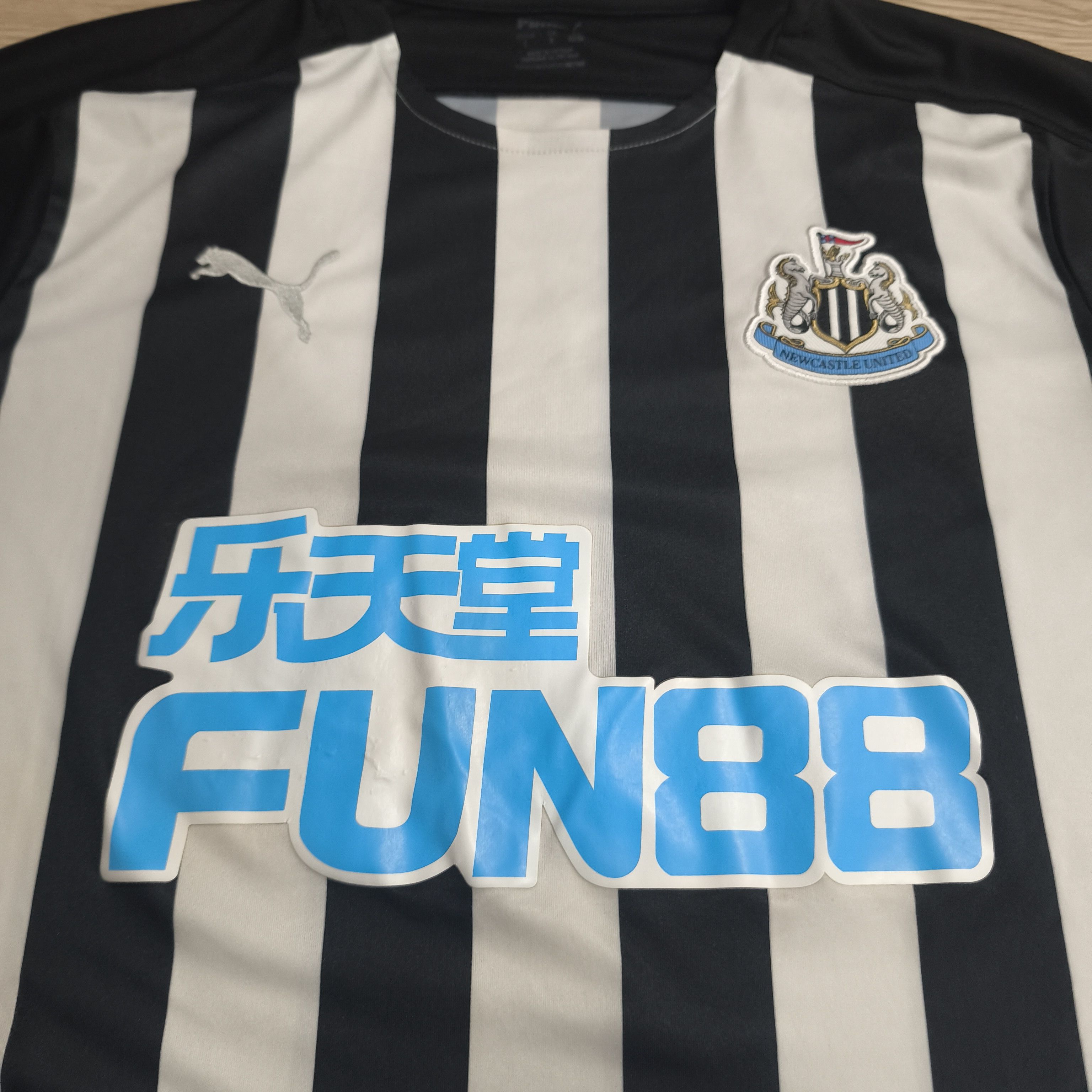 Puma Newcastle Size US L / EU 52-54 / 3 - 2 Thumbnail