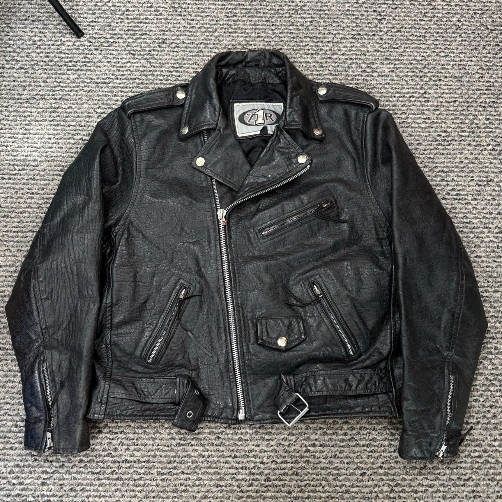Vintage VINTAGE Z1R Jacket Men 48 Black Leather Motorcycle Biker 90s D Pocket Outdoor Zip Belted Zipper Full Zip Band Collar Mens Jacket Size US M / EU 48-50 / 2 - 2 Thumbnail