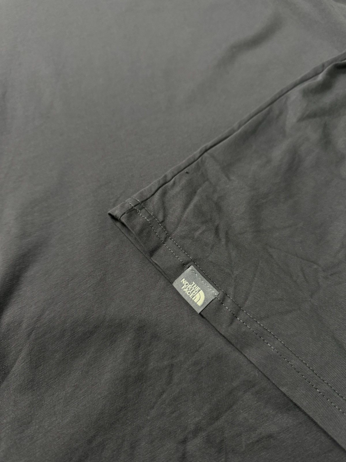 The North Face Vintage The North Face Long Sleeve T Shirt Big Logo Orange Size US L / EU 52-54 / 3 - 5 Thumbnail