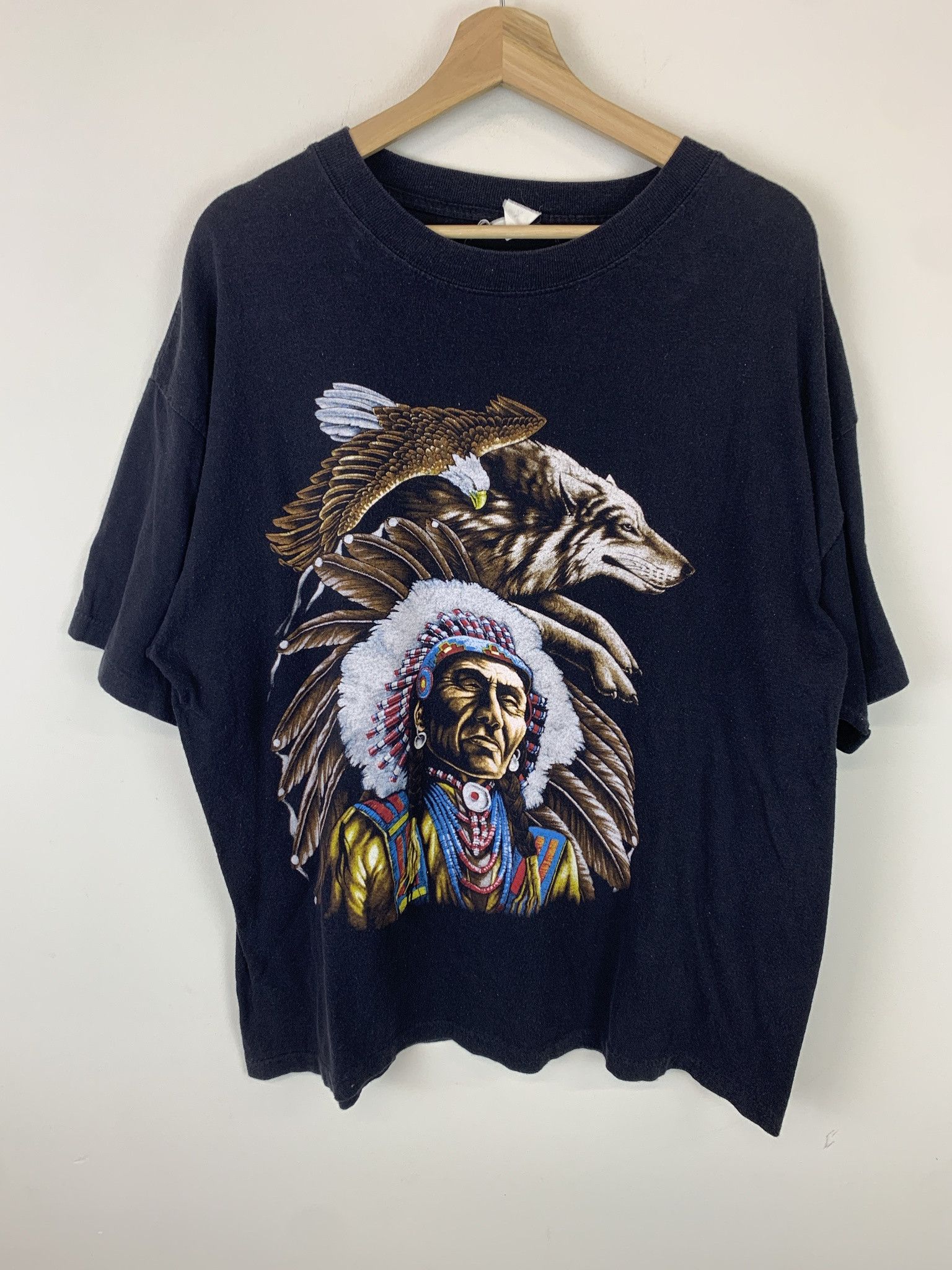 Vintage Vintage 1980s Native Wolf Eagle Single Stitch Tee Size L Size US L / EU 52-54 / 3 - 1 Thumbnail