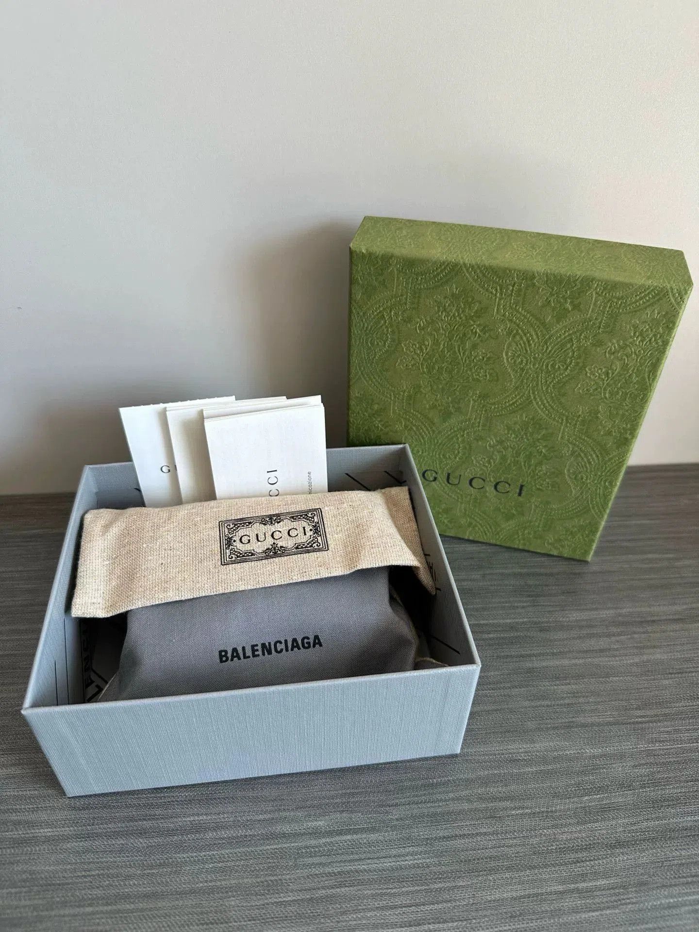 Gucci Gucci Balenciaga Collaboration Card Wallet. Size ONE SIZE - 3 Thumbnail