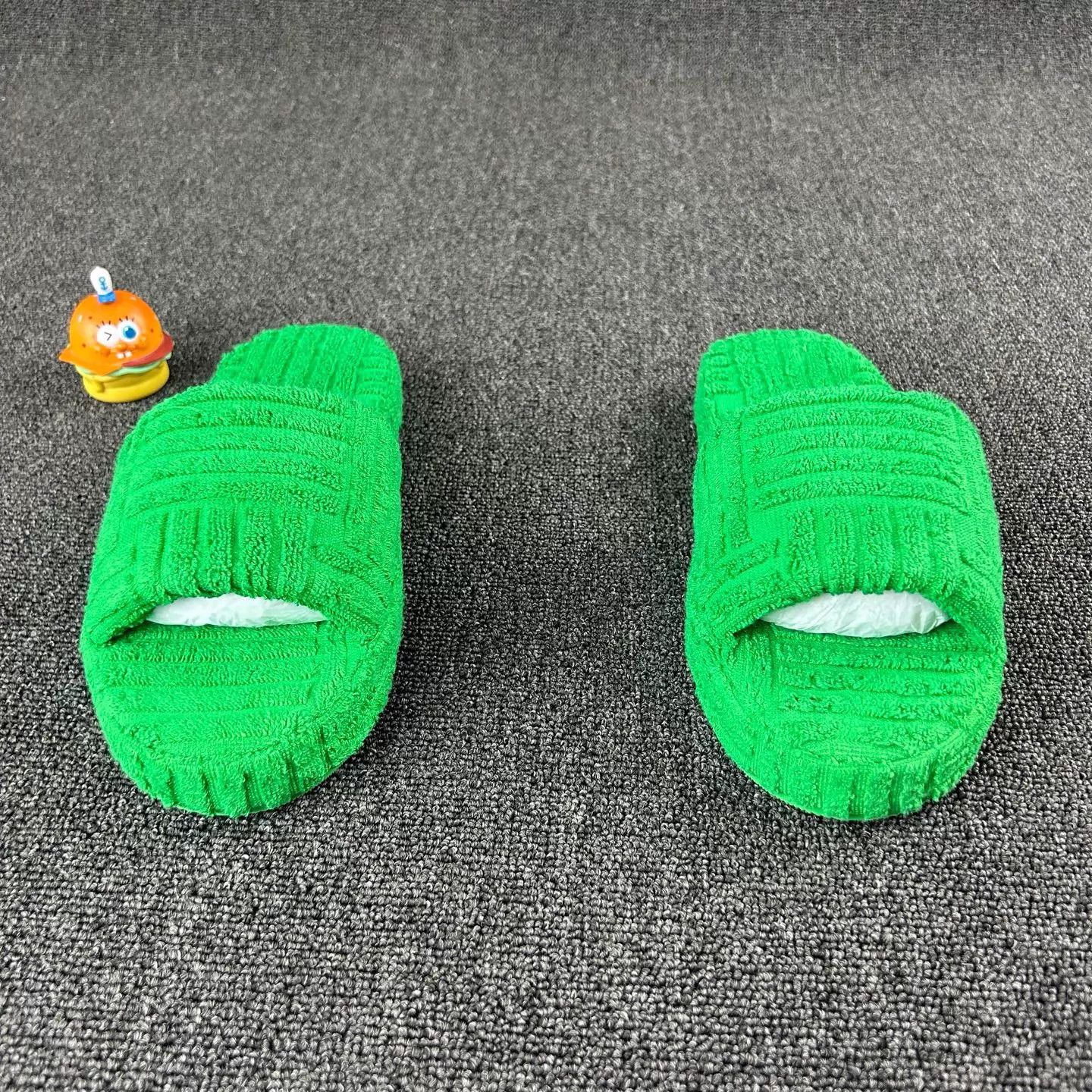 Bottega Veneta BV green fur slippers size 41 Size US 8 / EU 41 - 2 Thumbnail