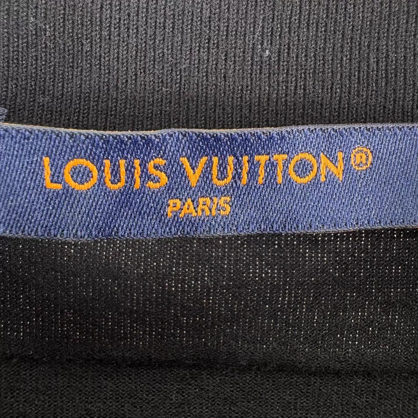 Louis Vuitton Louis Vuitton Beaded Logo Black S Short Sleeve Size US S / EU 44-46 / 1 - 5 Thumbnail