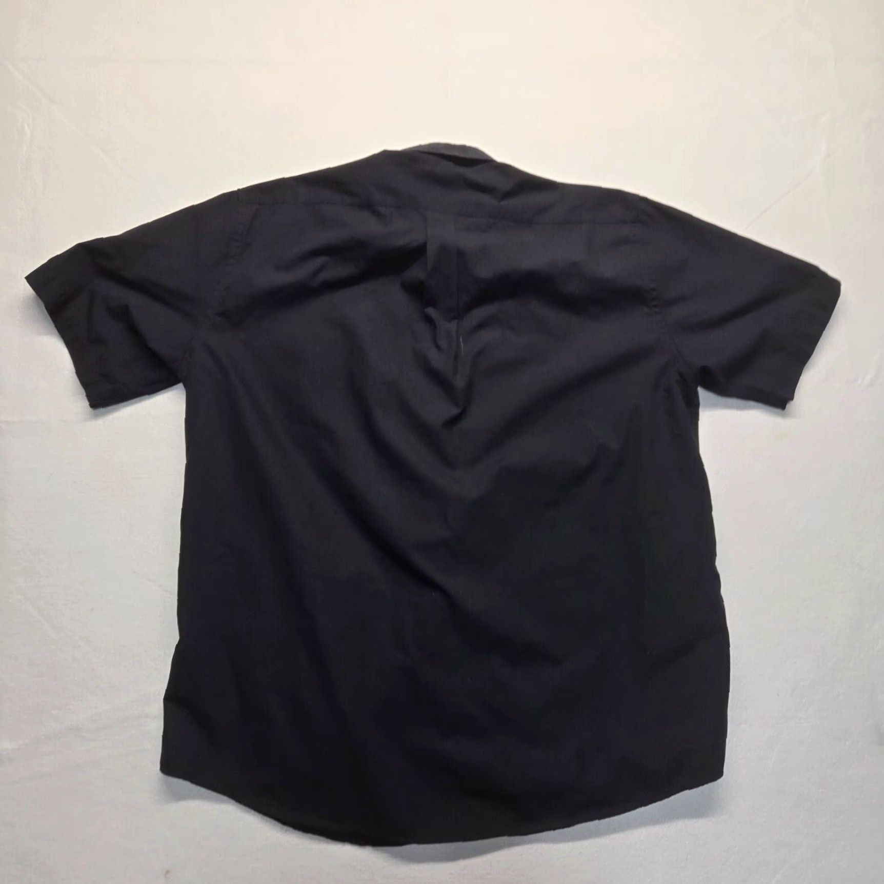 Roar Roar Solid Black Button-Down Dress Shirt Long Sleeve Men 17.5 17 36/37 Adult Shirt Trinity Size US XL / EU 56 / 4 - 8 Thumbnail
