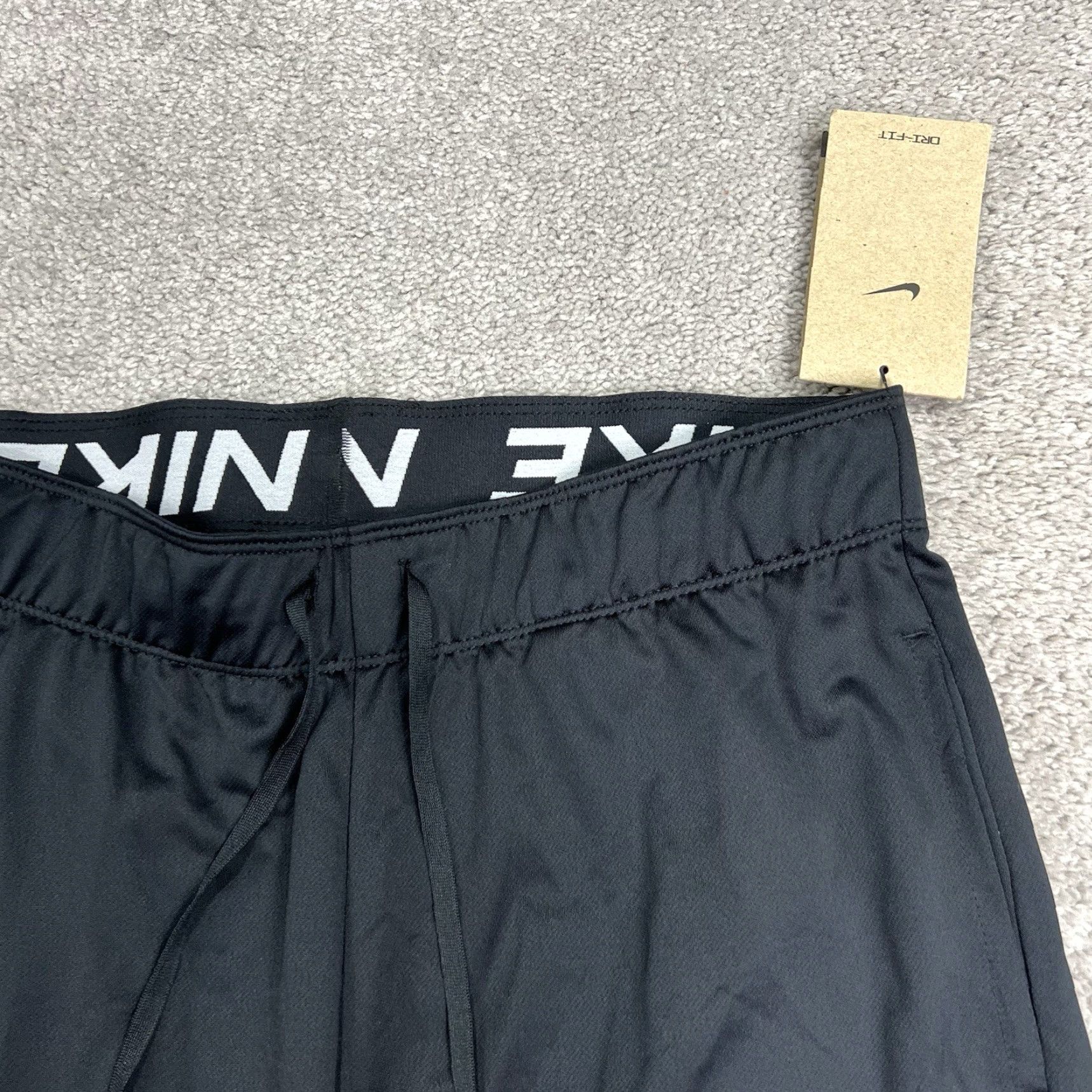 Nike Nike Dri-FIT Pants Womens Small Black Jogger 7/8 Training Lightweight Inseam 26” DV6735 NWT Mens Womens Girls Boys None Size 28" / US 6 / IT 42 - 3 Thumbnail