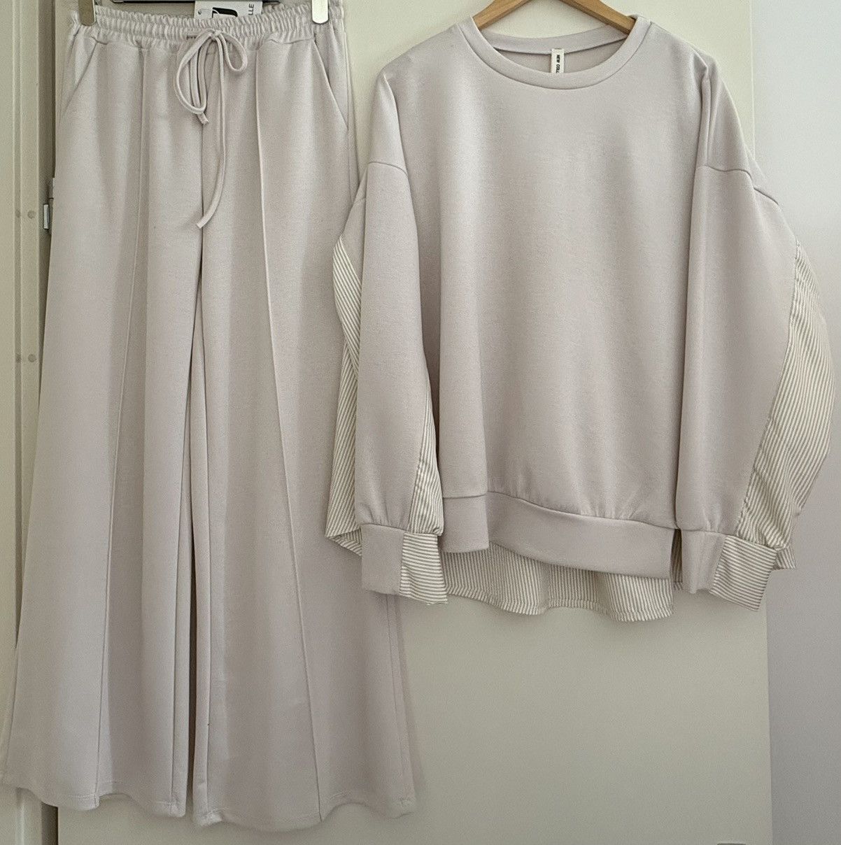 Other Cream set from Jumelle Paris Size M / US 6-8 / IT 42-44 - 1 Thumbnail