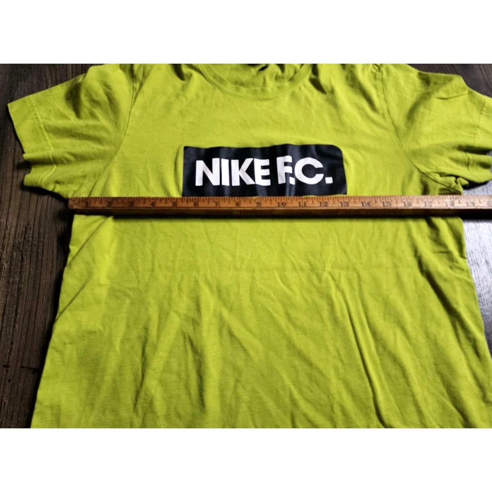 Nike Nike F.C. Athletic Cut Football Club Soccer 1994 T Shirt Mens L Green Nike Shirts Mens Size US L / EU 52-54 / 3 - 2 Thumbnail