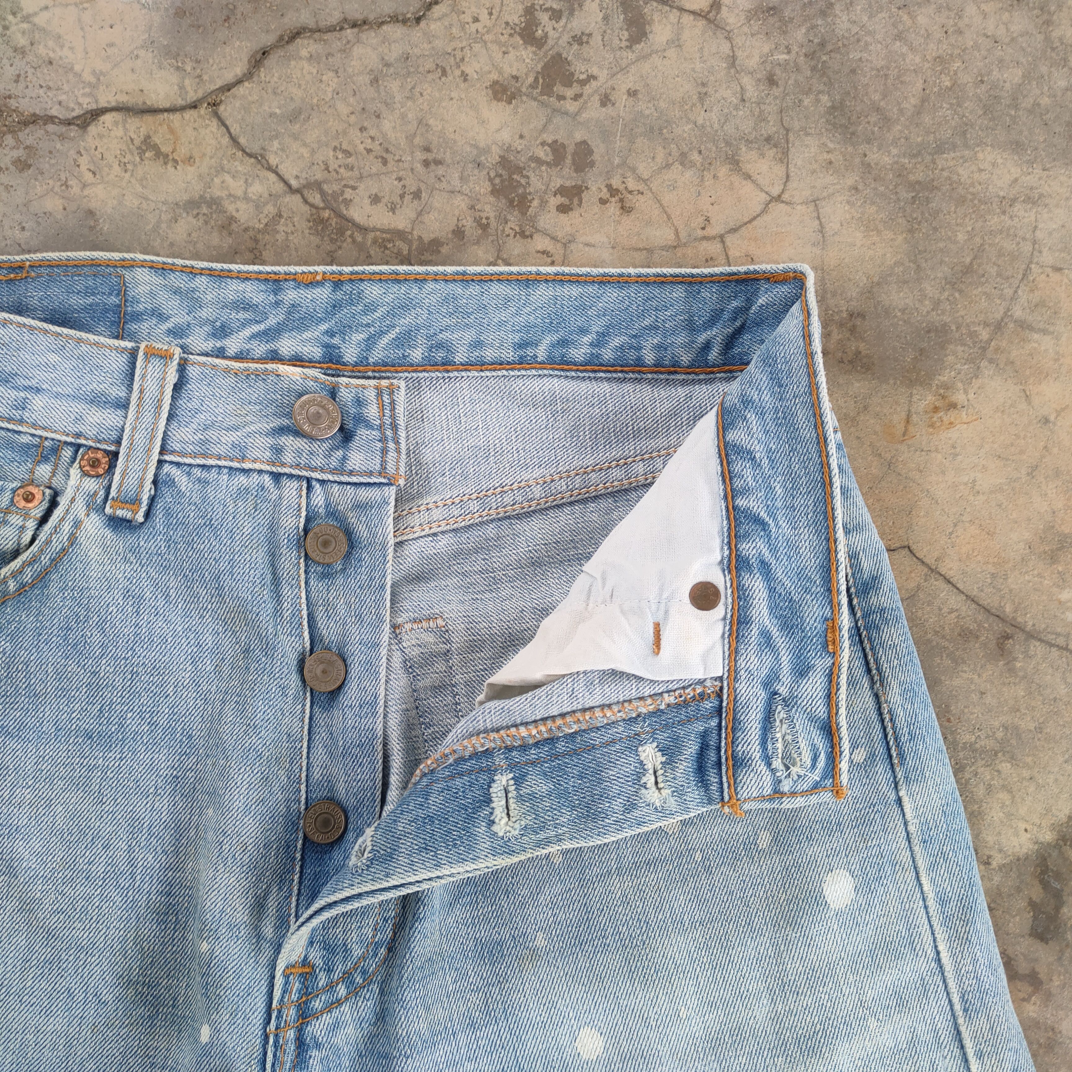Levi's Vintage Clothing W28 VINTAGE LEVI'S 501 00' PAINT FADED JEANS DENIM PANTS Size US 28 / EU 44 - 7 Thumbnail
