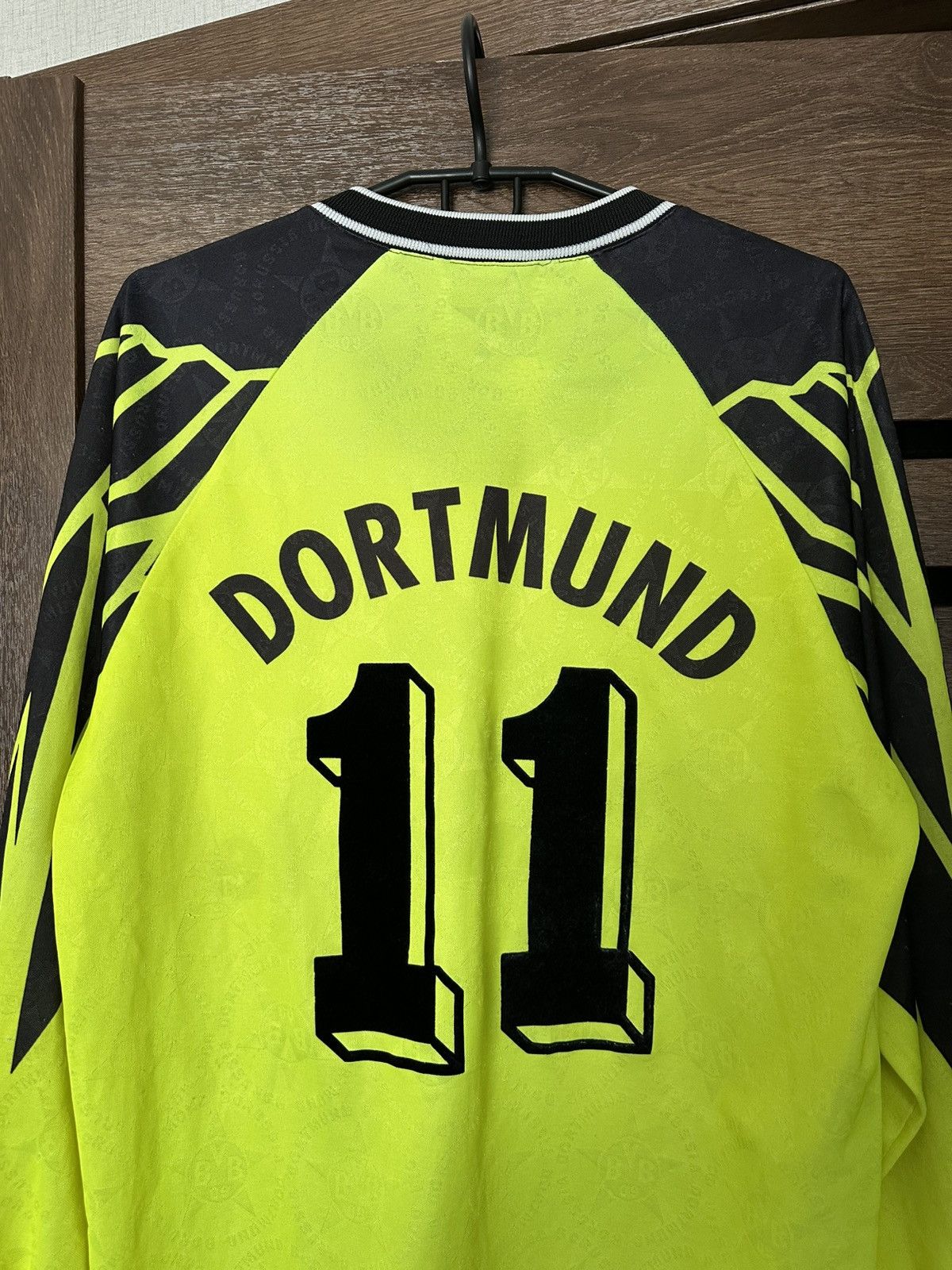 Nike 1994/1995 Nike Borussia Dortmund Vintage Long Sleeve Jersey Size US M / EU 48-50 / 2 - 8 Thumbnail