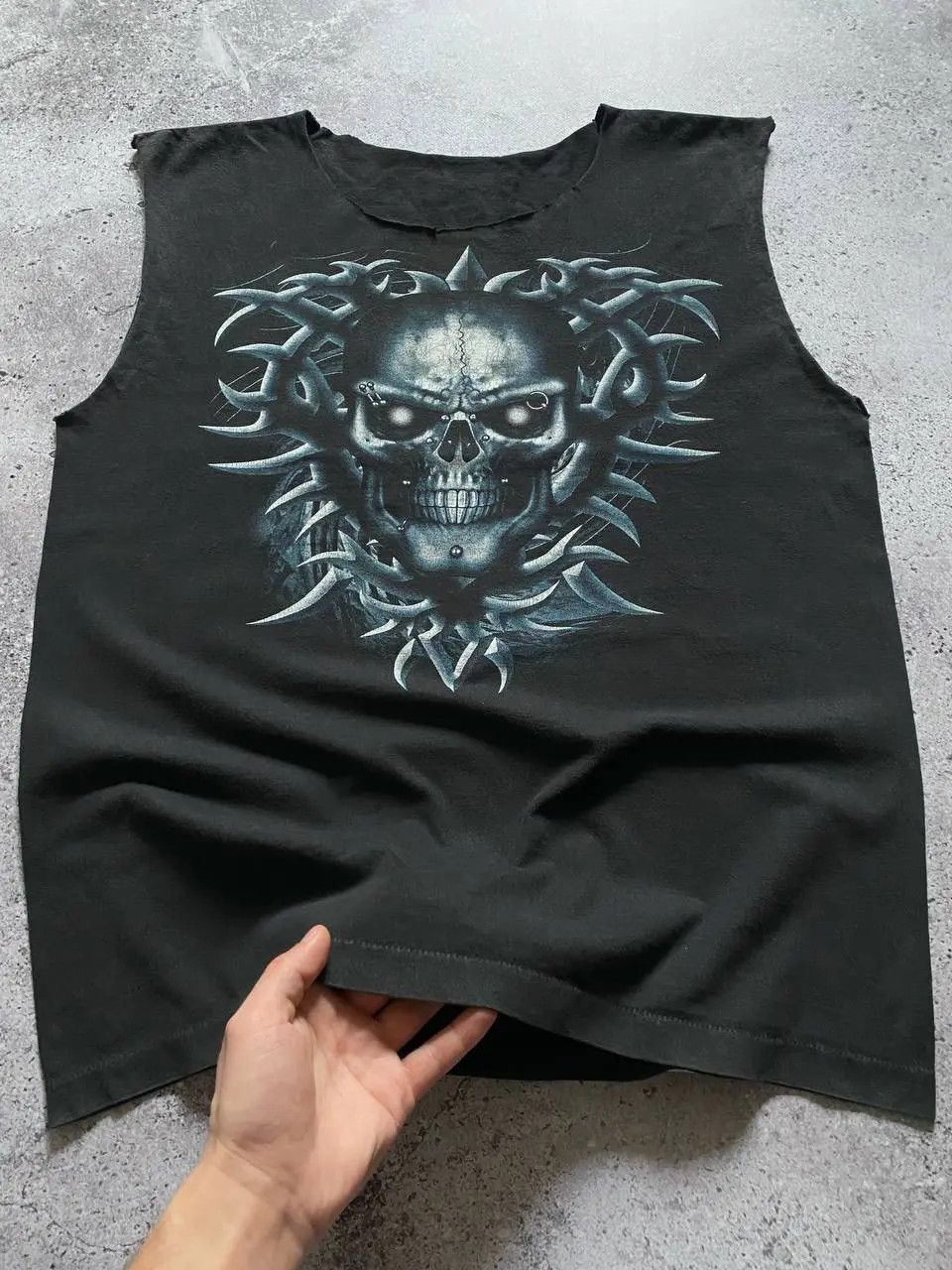 Band Tees VINTAGE 90s SKULL METAL TRIBAL FADED SLEEVELESS TEE TANK TOP Size US L / EU 52-54 / 3 - 10 Thumbnail