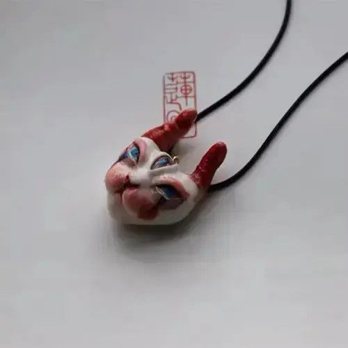 Hypebeast Handmade Three-eyed croissant cat pendant Size ONE SIZE - 2 Thumbnail