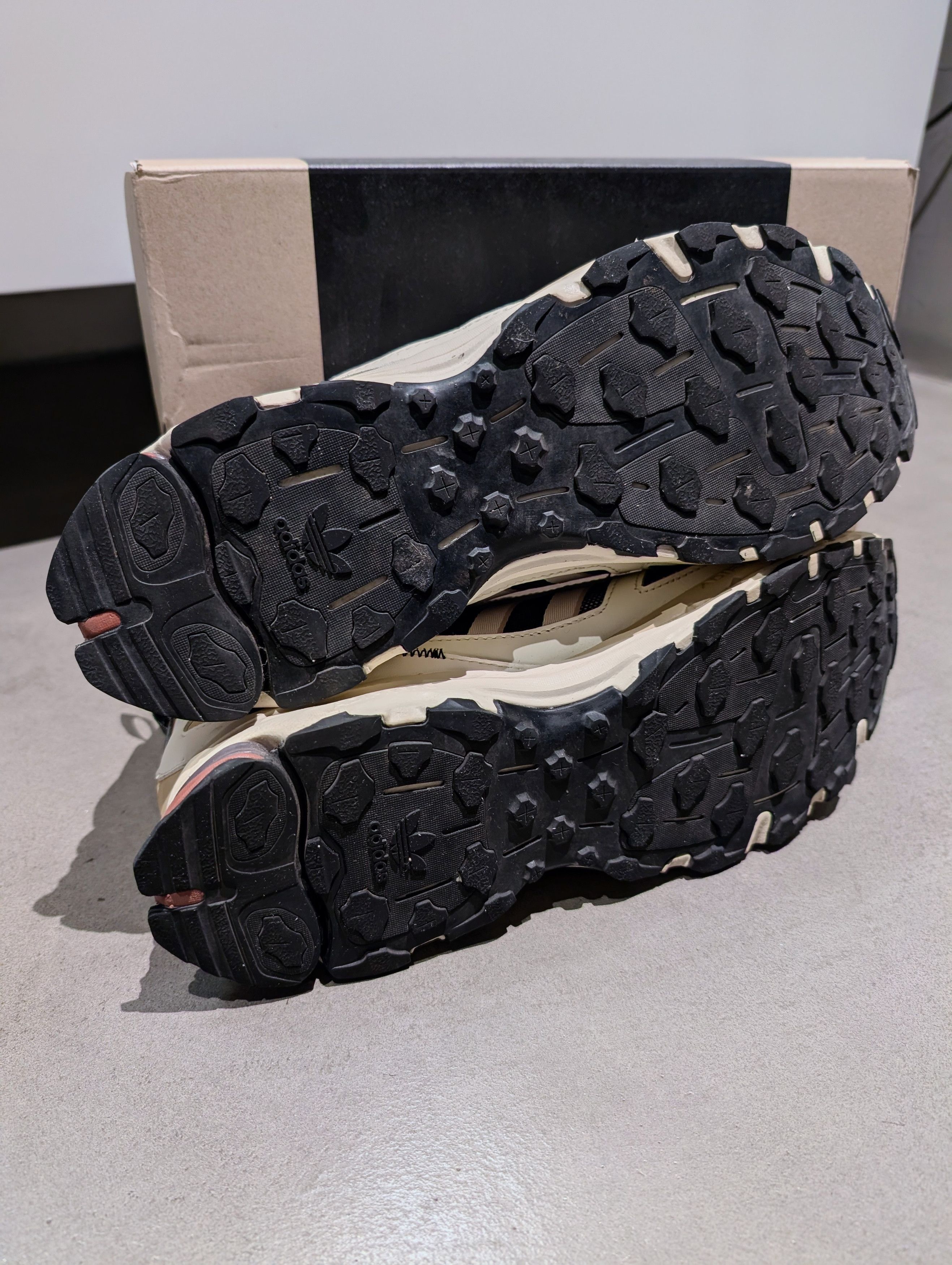 Adidas × Song For The Mute Song for the Mute Shadowturf US 12 - EU 46 2/3 Size US 12.5 / EU 45-46 - 8 Thumbnail