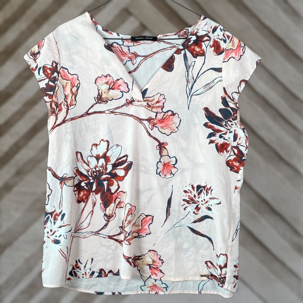 Pinko Ivanka Trump Blouse Pink Multi Floral V-Neck Short Sleeve Sheer Large Shirt Women Size L / US 10 / IT 46 - 1 Thumbnail