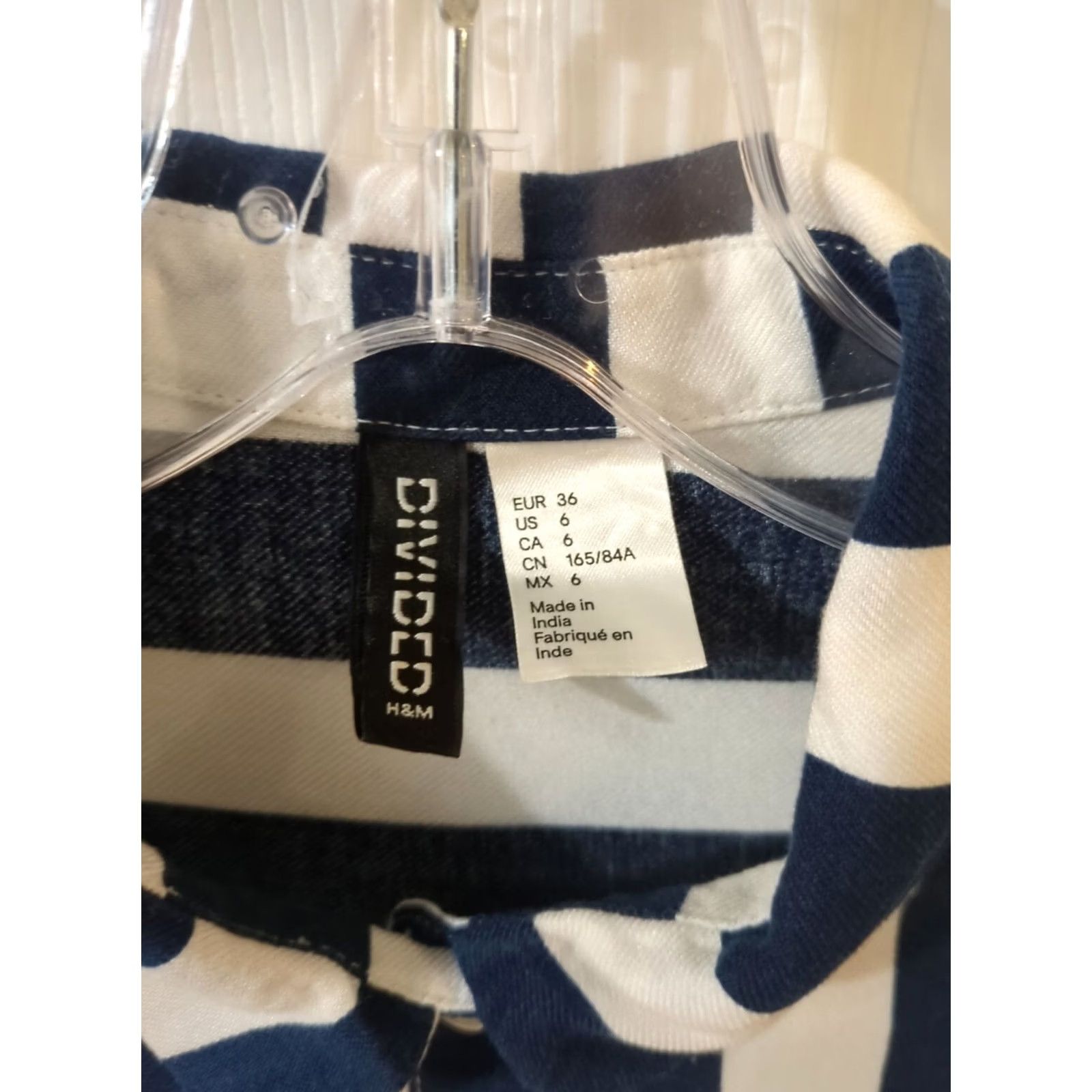 H&M VINTAGE Divided Blue & White Shirt - Women’s Long Sleeve Button-Up - Size 6 - 100% Viscose - Casual Shirt Size M / US 6-8 / IT 42-44 - 2 Thumbnail