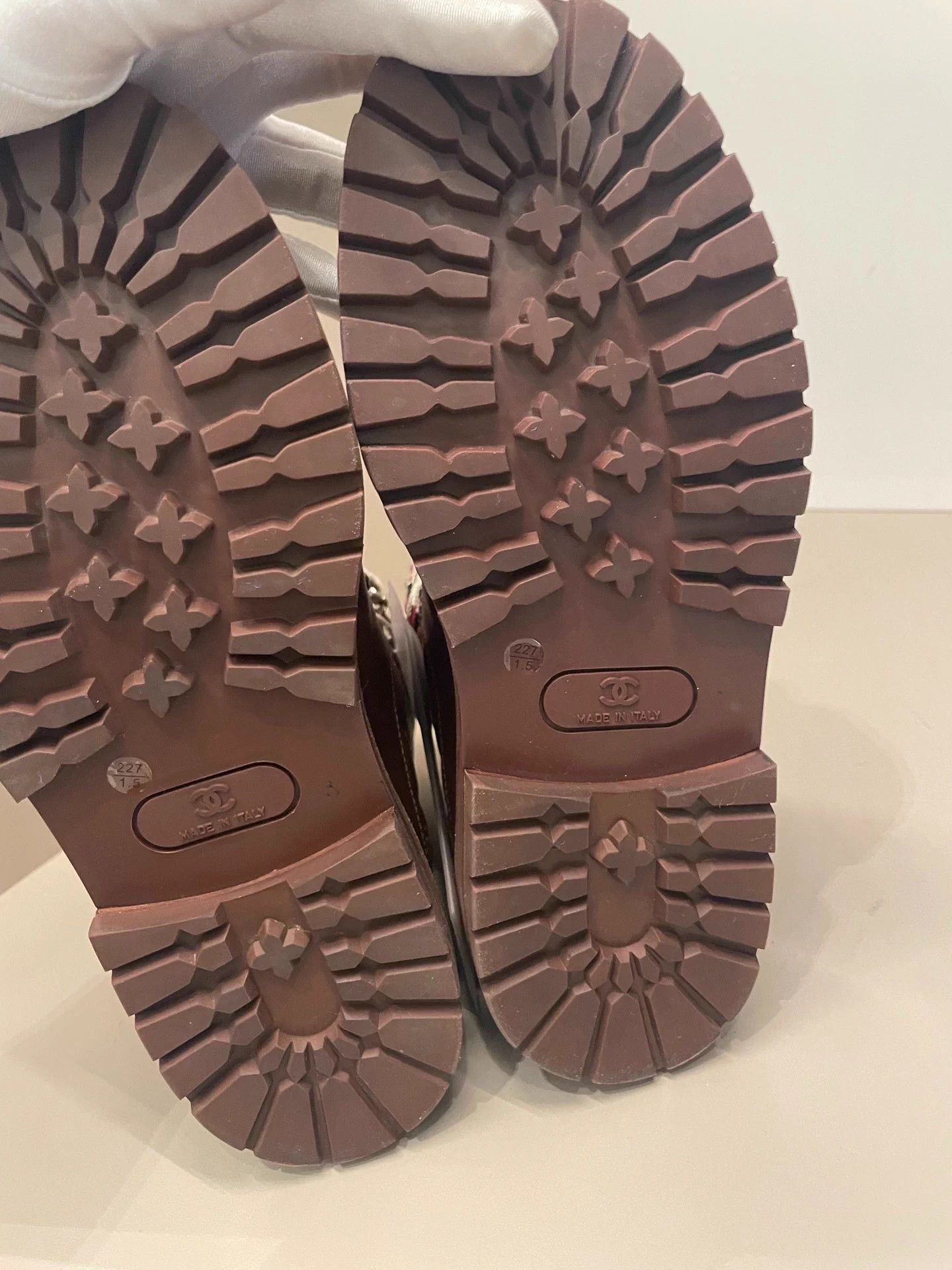 Chanel Chanel brown short boots 35.5 B Size US 4.5 / IT 34.5 - 2 Thumbnail