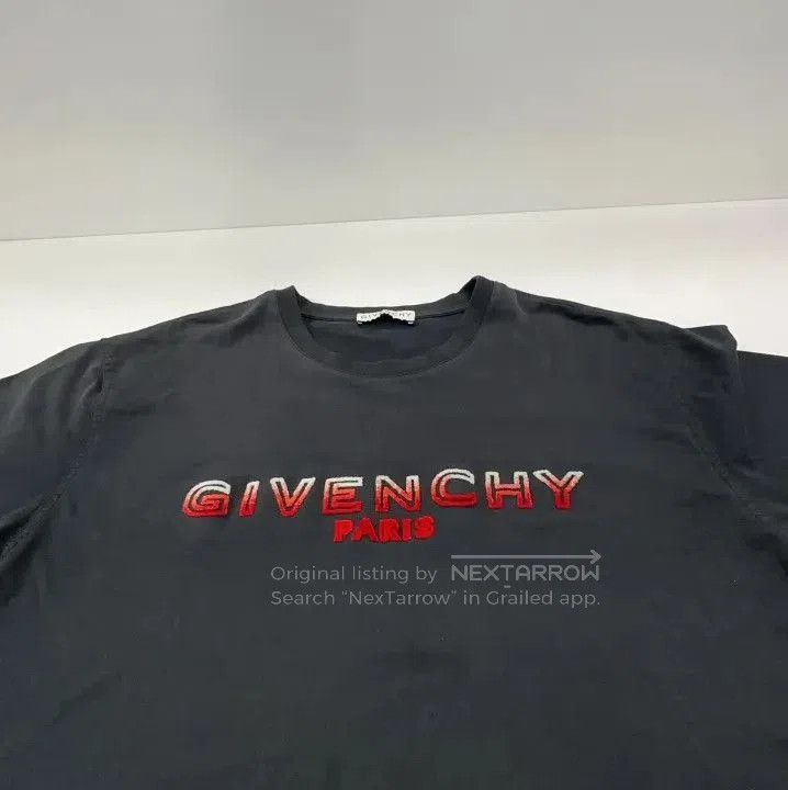 Givenchy Givenchy Gradient Logo Cotton Short-Sleeve T-Shirt. Size US XL / EU 56 / 4 - 1 Thumbnail