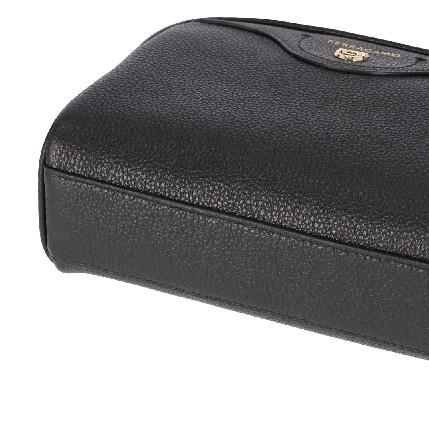 Salvatore Ferragamo o1s1rm0924 Size: OS / Shoulder Bag in Black Size ONE SIZE - 5 Thumbnail