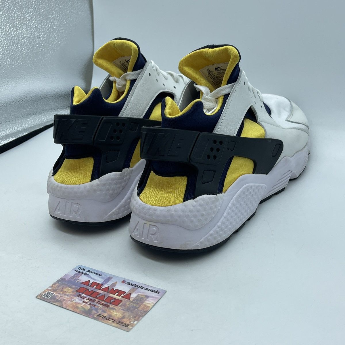 Nike Air huarache Michigan Size US 13 / EU 46 - 5 Thumbnail