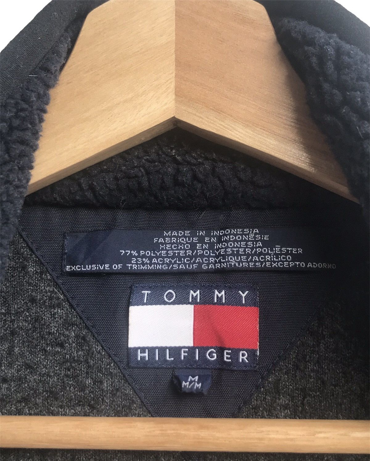 Tommy Hilfiger Vintage 90’s Tommy Hilfiger Deep Pile Fleece Vest Size US M / EU 48-50 / 2 - 7 Thumbnail