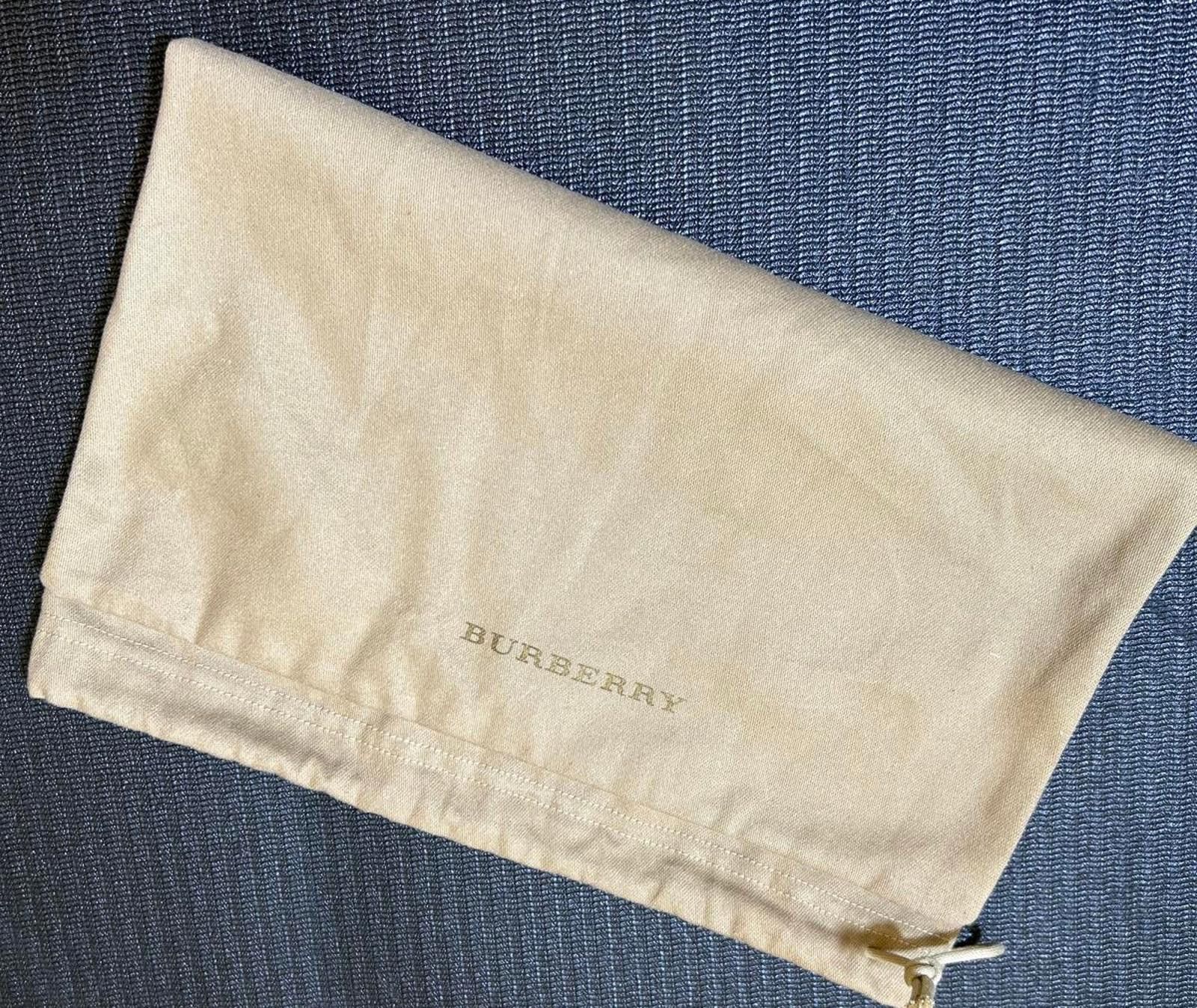 Burberry LK Everyday + Burberry | Dust Cover Bag | Authentic Size ONE SIZE - 1 Thumbnail
