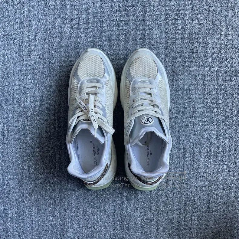 Louis Vuitton Louis Vuitton Run 55 logo lace-up low-top sneaker Size US 6 / EU 39 - 2 Thumbnail