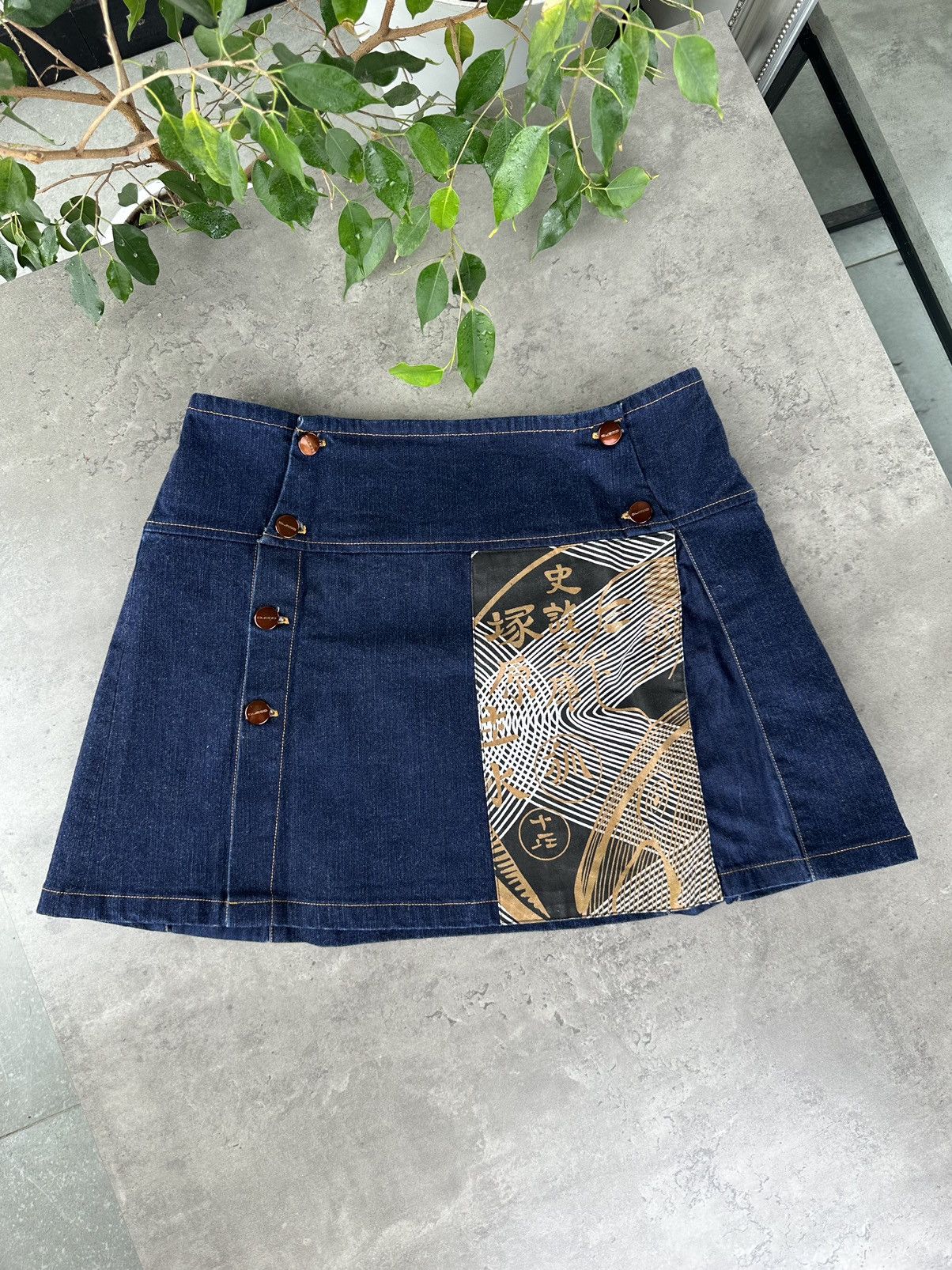 Custo Barcelona Custo Barcelona Mini Skirt Size 26" / US 2 / IT 38 - 1 Thumbnail