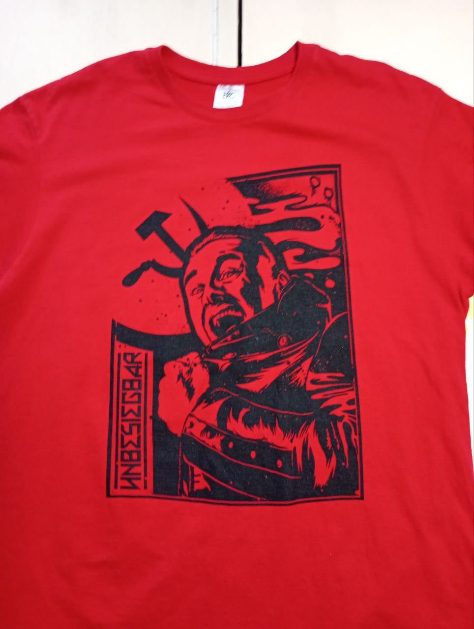 WWE Unbesiegbar WWE B&C T-Shirt Size US XL / EU 56 / 4 - 5 Thumbnail