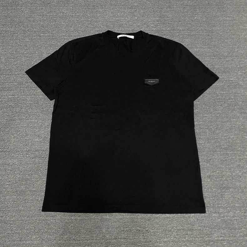 Givenchy Givenchy Patch Logo Short Sleeve Shirt Size US XL / EU 56 / 4 - 1 Thumbnail