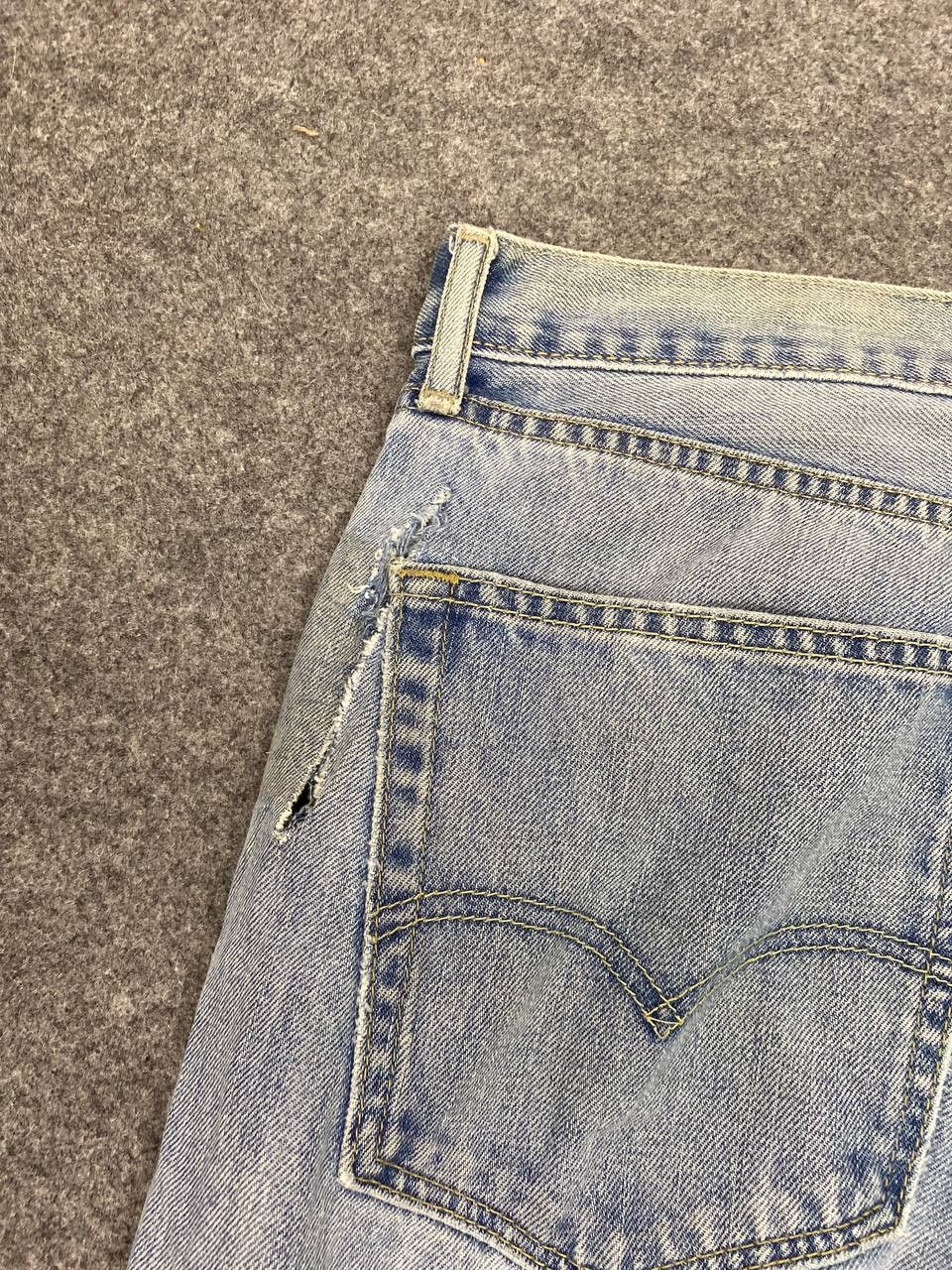 Levi's levis 505 relaxed fit distressed denim nice design Size US 39 - 5 Thumbnail