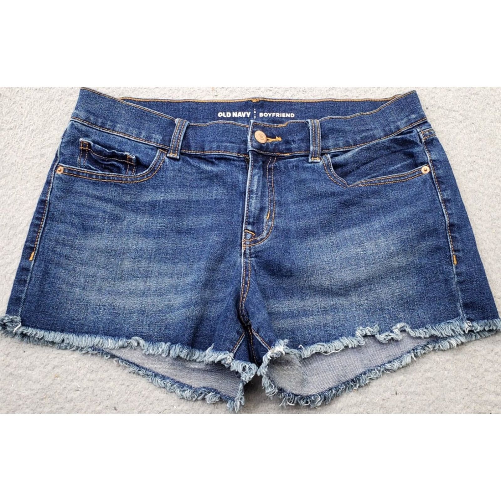 Old Navy Old Navy Women's Blue Denim Stretch Boyfriend Shorts 8 Casual Casualwear Denim Shorts Womens 8 Blue Old Navy Size 30" / US 8 / IT 44 - 2 Thumbnail