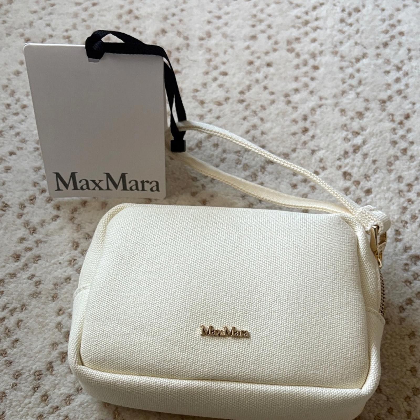 Other NWT Max Mara Beauty Case Cream Canvas Wristlet Clutch Size ONE SIZE - 2 Thumbnail