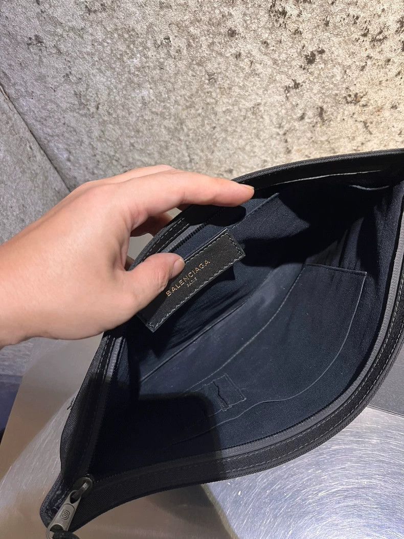 Balenciaga Balenciaga Sinners Nylon Handbag Size ONE SIZE - 6 Thumbnail