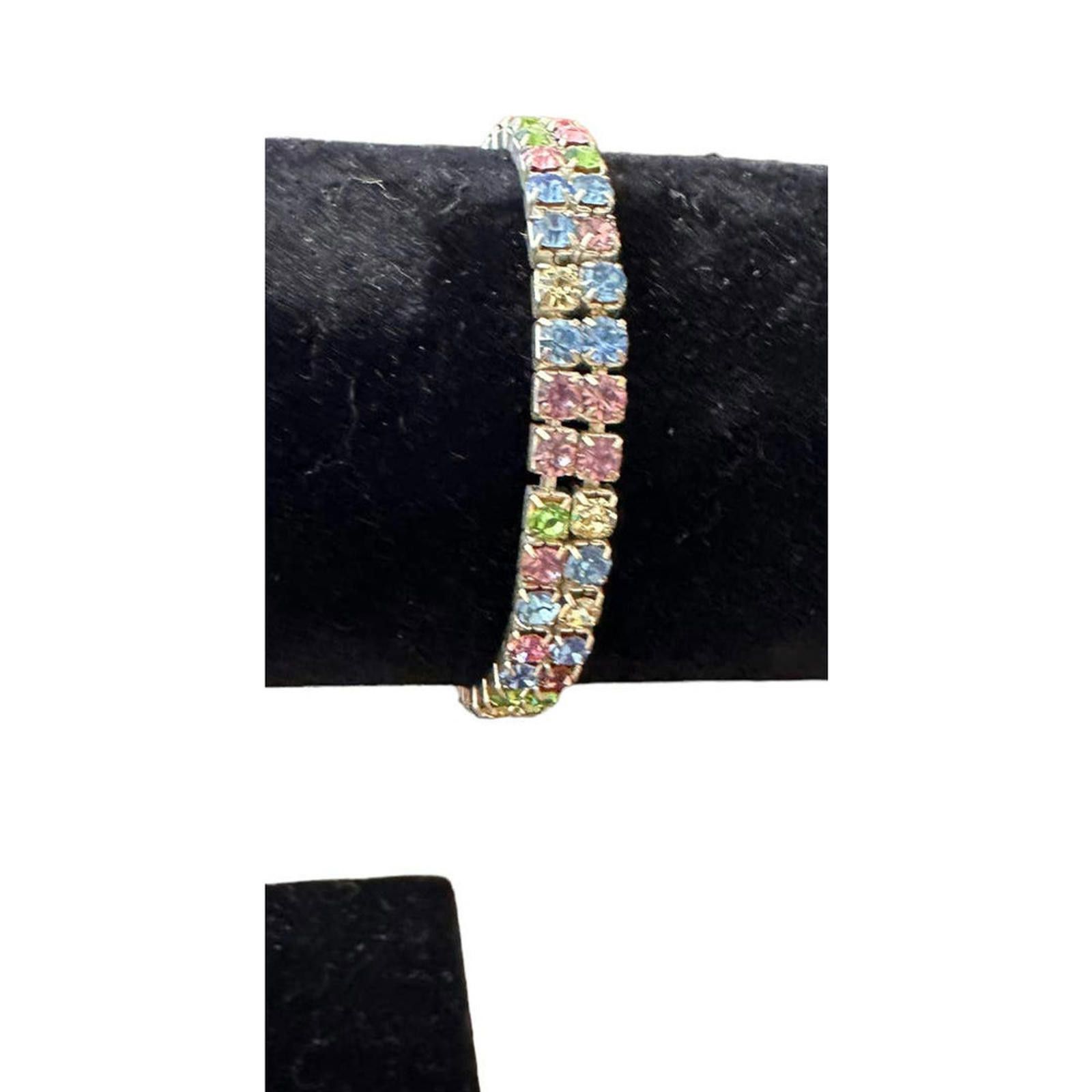Vintage Childs 6" Stretch Pastel Rhinestone Bracelet Size ONE SIZE - 4 Thumbnail