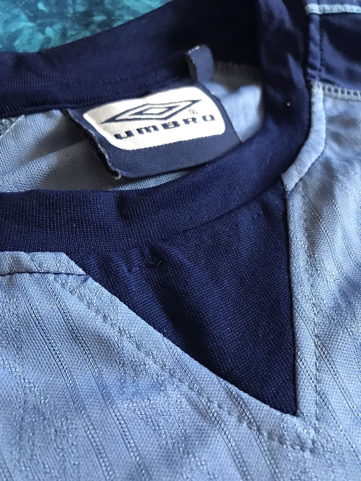 Vintage Vintage Umbro Big Logo Shirt Soccer Jersey Football Size US XL / EU 56 / 4 - 15 Thumbnail