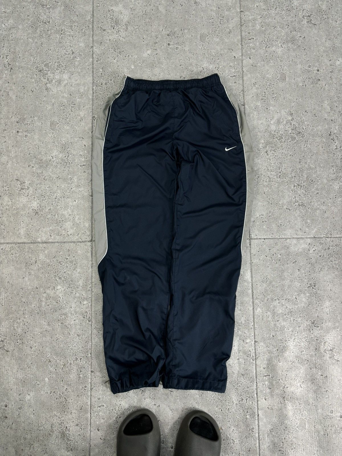 Nike × Vintage Crazy Vintage Y2K/2000s Baggy Nike Track Pants Hip Hop Size US 32 / EU 48 - 1 Thumbnail