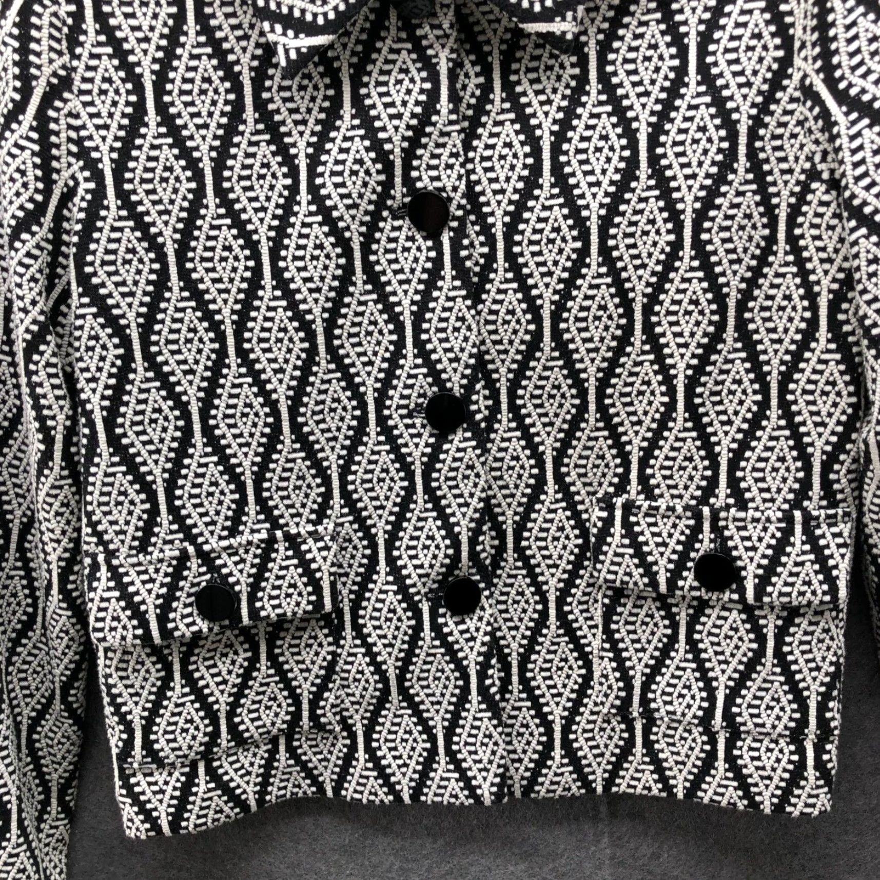 Vintage Tahari Tweed Jacket Womens S Black White Patterned Jacquard Chevron Geometric Button Front Blazer Size S / US 4 / IT 40 - 7 Thumbnail