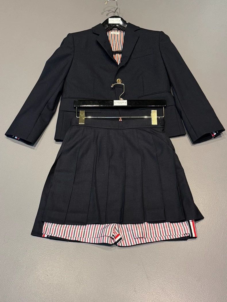 Thom Browne Thom Browne Classic pleated skirt 2503-Nextarrow Size 27" / US 4 / IT 40 - 6 Thumbnail