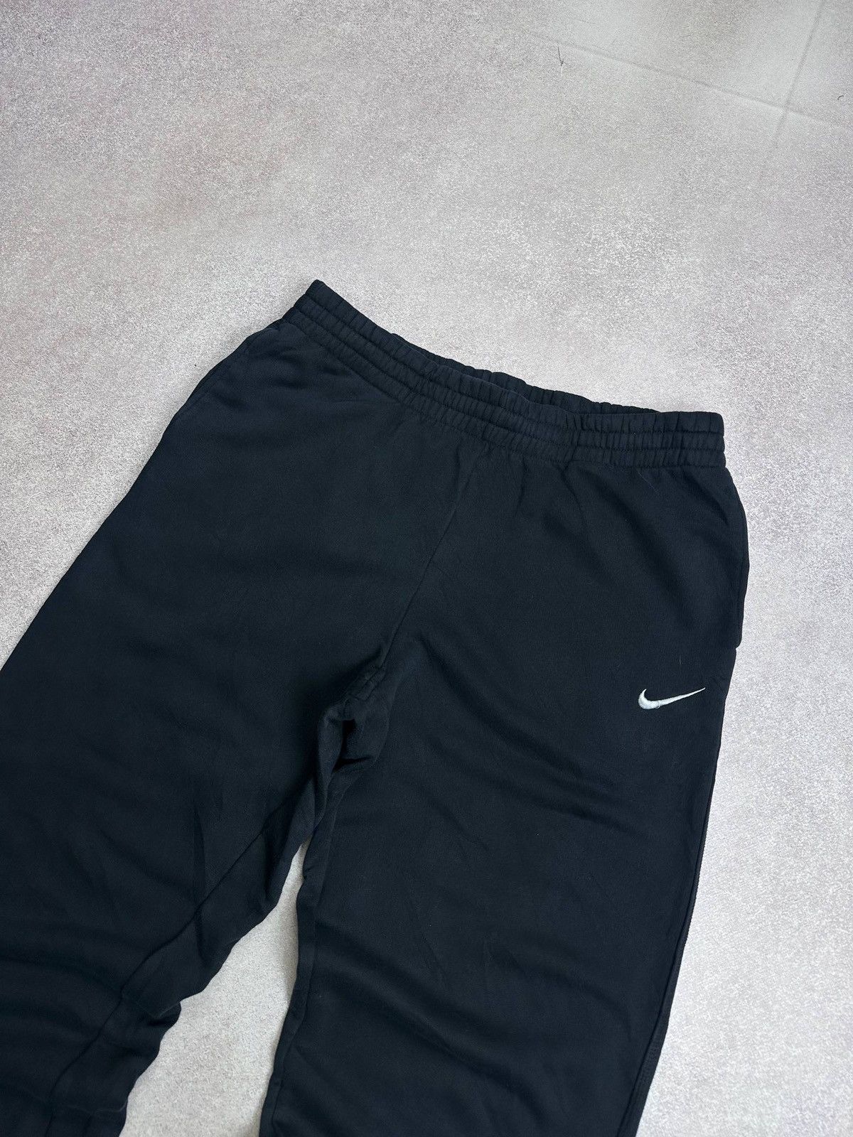 Nike Vintage Nike Y2K Sportwear Baggy Sweatpants L Size US 34 / EU 50 - 2 Thumbnail