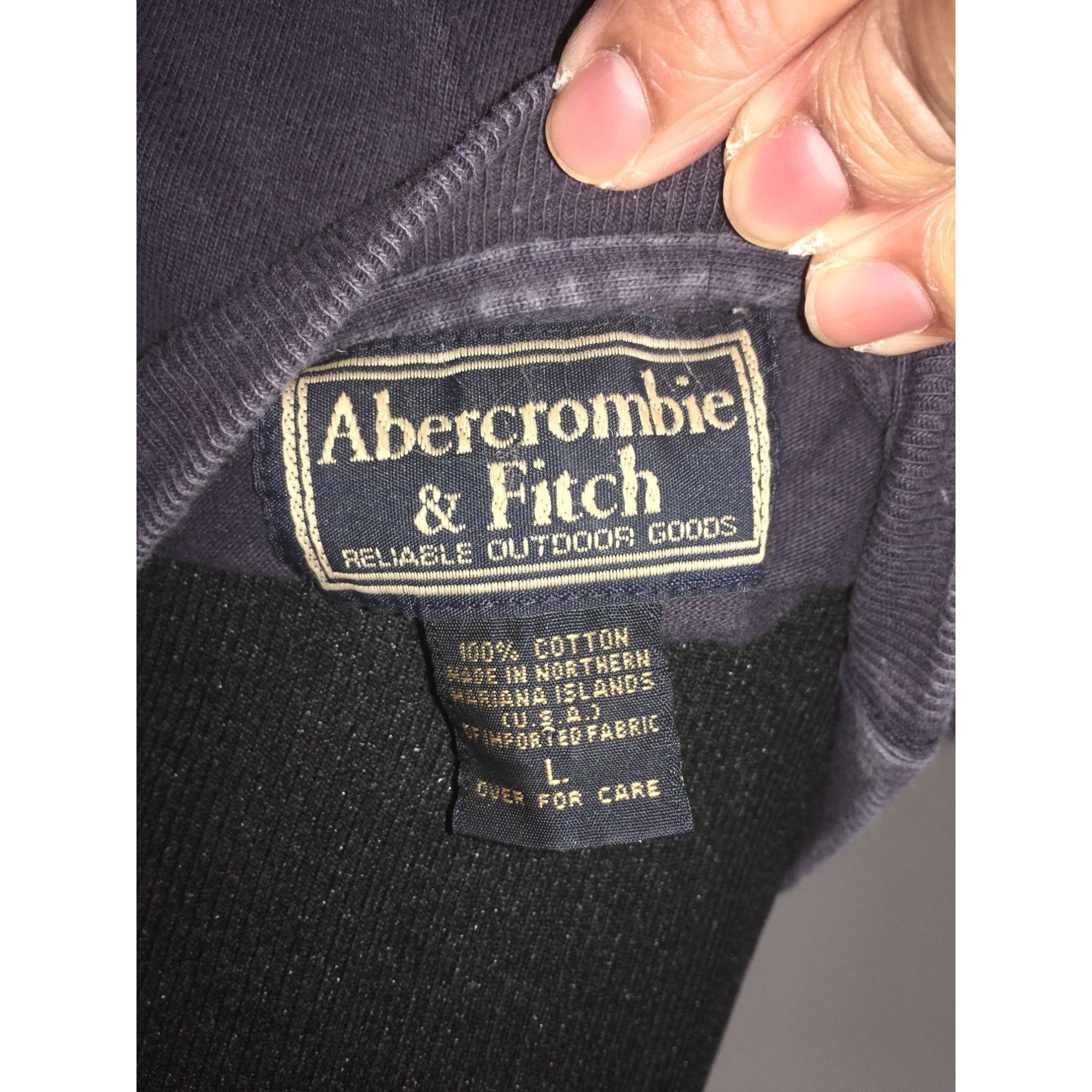 Abercrombie & Fitch Men's Abercrombie & Fitch Size Large Navy Blue Tee Shirt Size US L / EU 52-54 / 3 - 4 Thumbnail