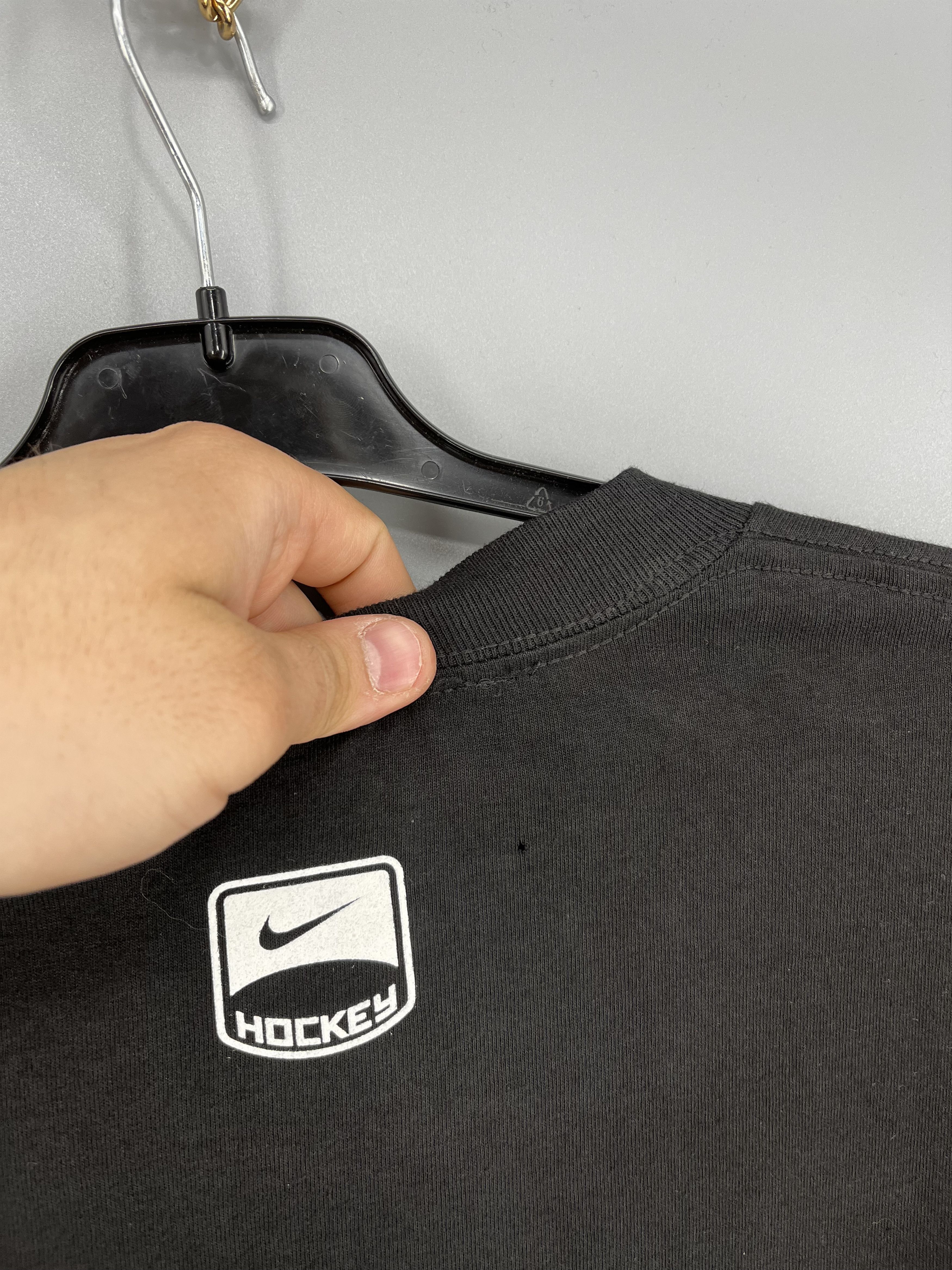 Nike Vintage Y2k Washed Black Nike Hockey Emblem Sweatshirts Size US XXL / EU 58 / 5 - 12 Thumbnail