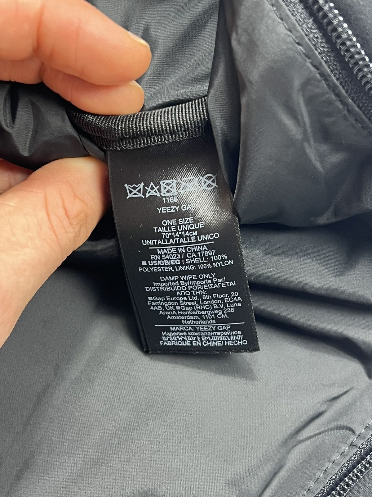 Balenciaga × Gap × Kanye West NEW YEEZY GAP BALENCIAGA SNAKE BAG Size ONE SIZE - 4 Thumbnail
