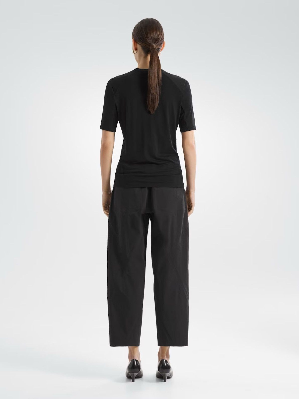 Veilance Veilance Frame Shirt Short Sleeve size XS Size XS / US 0-2 / IT 36-38 - 3 Thumbnail