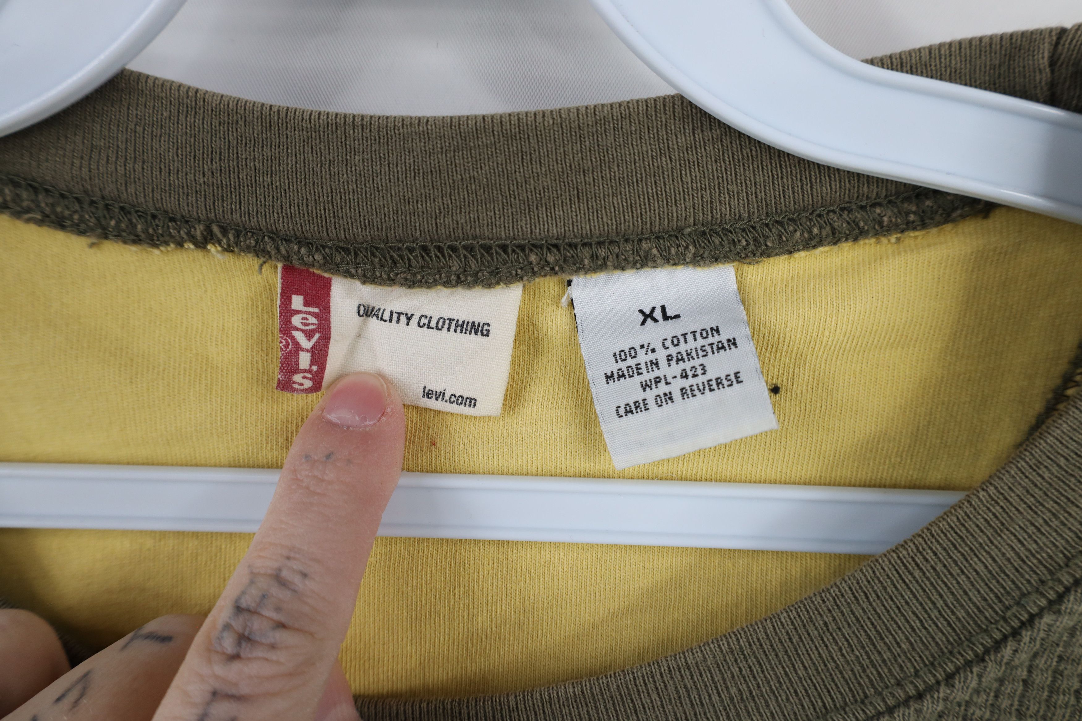 Levi's × Vintage Vintage Y2K 2004 Levis Waffle Knit Long Sleeve T-Shirt Size US XL / EU 56 / 4 - 6 Thumbnail