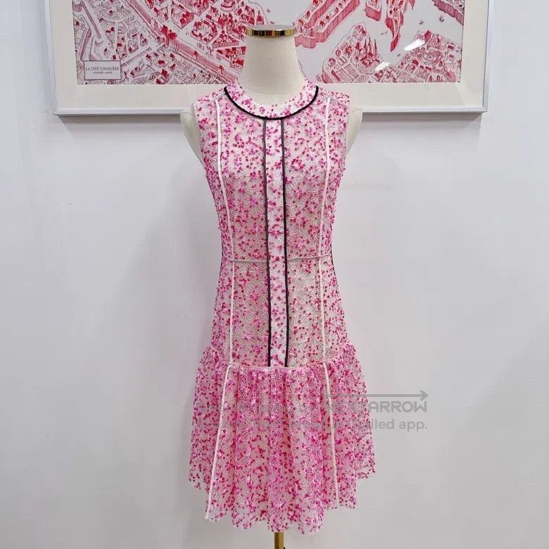 Fendi Fendi Pink sleeveless lace printed dress Size XS / US 0-2 / IT 36-38 - 1 Thumbnail